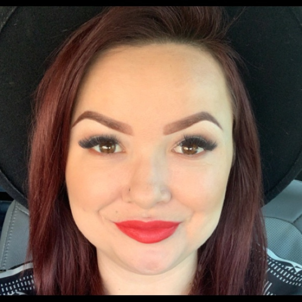 Meet your Posher, Posh